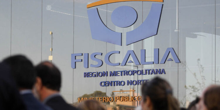 Fiscales en paro acusan «menosprecio» al no incluirlos en reajuste del 12%