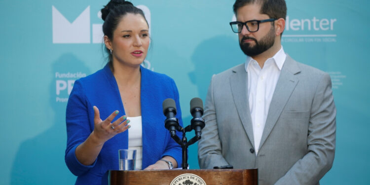 Karamanos confirma fin del cargo de coordinadora sociocultural