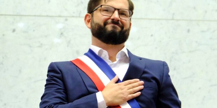 Presidente Boric a casi un año de su gobierno: Se arrepiente de apoyar «tercer y cuarto» retiro