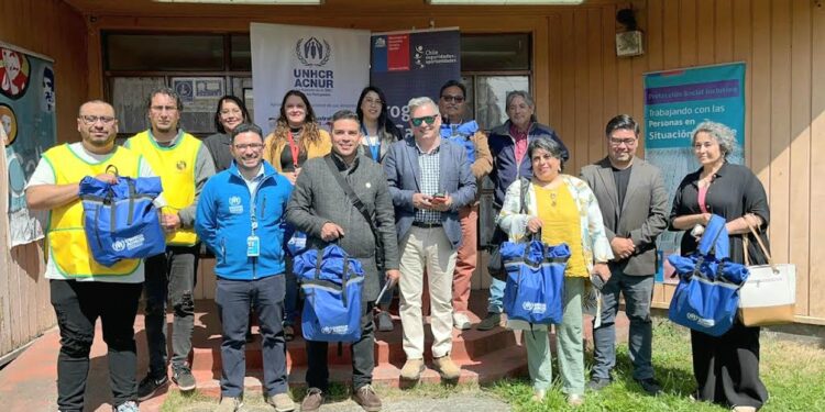 Entregan kits de alimentos e higiene a personas en situación de calle en la región