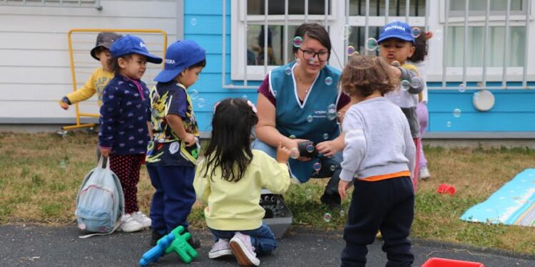 Osorno: Familias valoran programa “Vacaciones en mi Jardín” de Integra