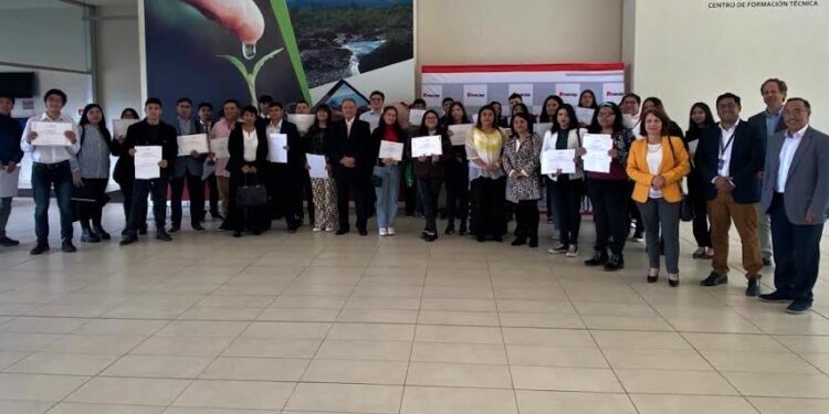 Saesa realizó curso de Excel gratuito para estudiantes del Liceo Comercial Osorno