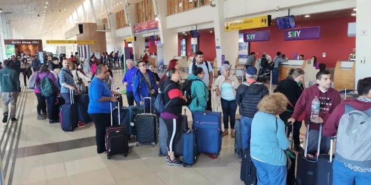 Autoridades en Los Lagos llaman a planificar viajes y disfrutar un verano seguro