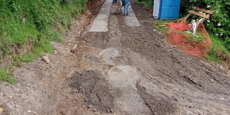 Un 87% de avance llevan mejoras en accesos al sector alto de Maicolpué