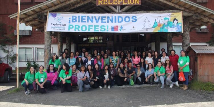 Profesores de Osorno se capacitaron en ciencias a los pies del volcán