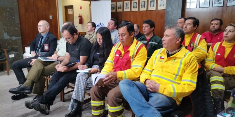 Realizan en Osorno reunión del comité de gestión de riesgos de desastres