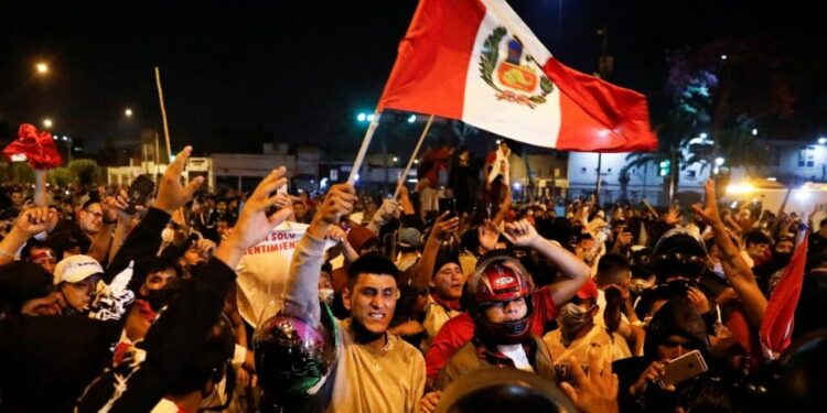 Gobierno del Perú suma tres regiones al estado de emergencia