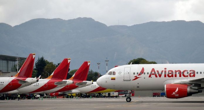 Encuentran dos cadáveres en avión que llegó a Colombia desde Chile