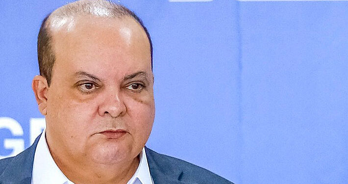 Suspenden a gobernador de Brasilia tras asalto de bolsonaristas
