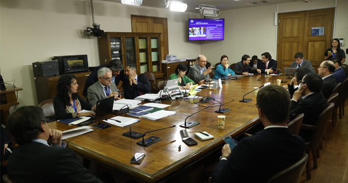 Aprueban en general reforma que habilita nuevo proceso constituyente
