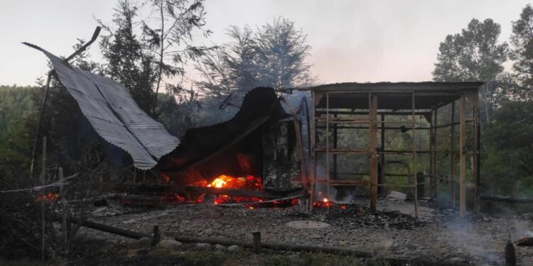 Carabineros investiga ataque incendiario en estación hidroeléctrica de Vilcún