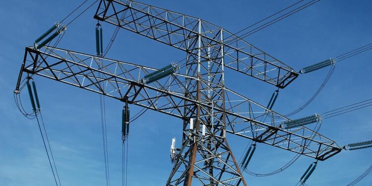 Multan a Frontel con casi $50 millones por presupuesto por extensión de red eléctrica