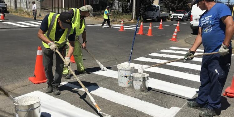 Diversos trabajos de demarcación se han realizado en pasos peatonales de Osorno