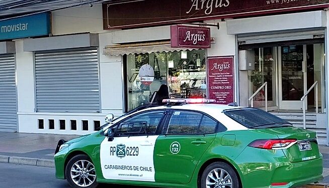Robo afectó a joyería en centro de Osorno: propietario fue golpeado