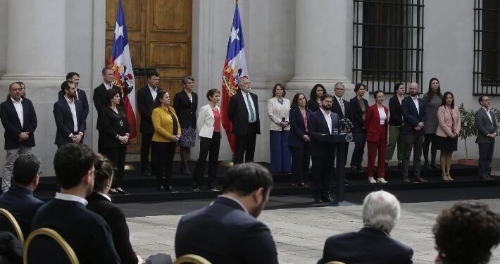 Posible cambio de gabinete: apuntan a salidas de Urrejola, Valenzuela y Jackson