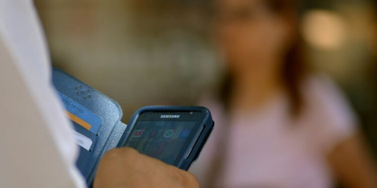 Reclamos contra empresas de telecomunicaciones aumentaron 6% en 2022