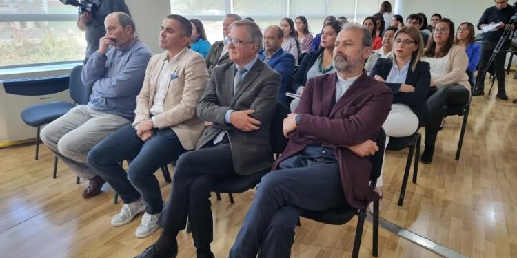 750 adultos mayores recibirán asistencia profesional y ayudas técnicas de Santo Tomás