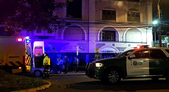 Trabajador de local nocturno y un joven resultaron lesionados en Osorno