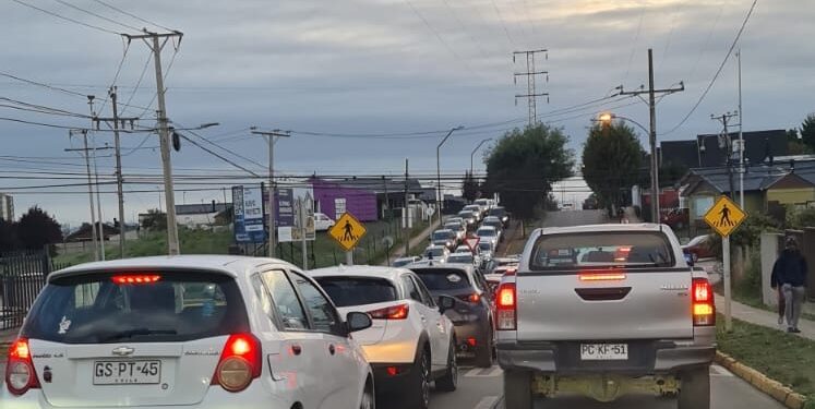 Osorno: denuncian congestión vial sin regulación en Francia con Zenteno