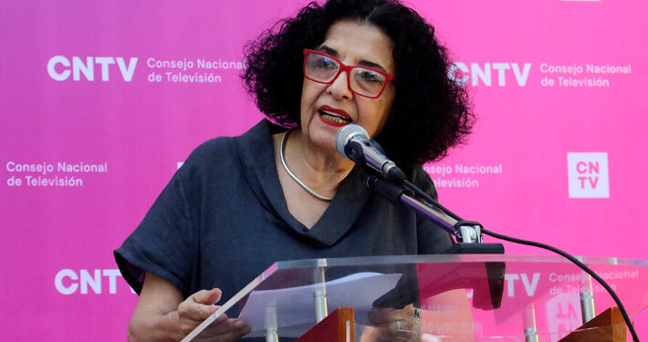 Zerán presentó su renuncia al CNTV: Apuntó a «temas de polarización»