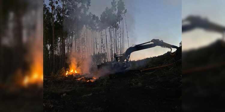 Ataques incendiarios dejan cuatro máquinas quemadas en San Juan de la Costa