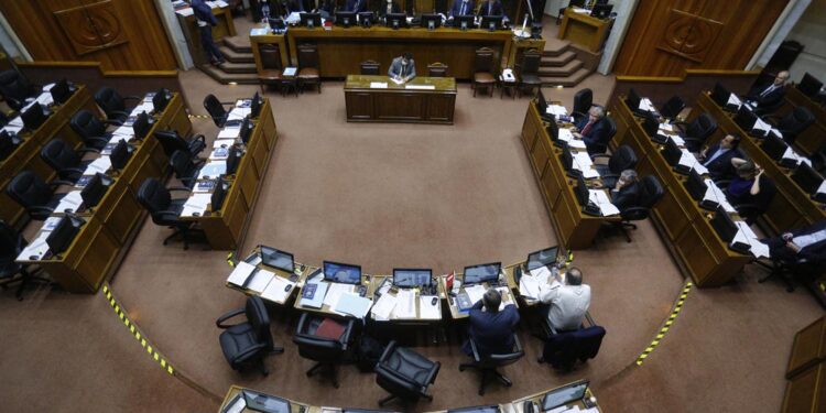 Las 40 horas avanzaron a la Sala del Senado