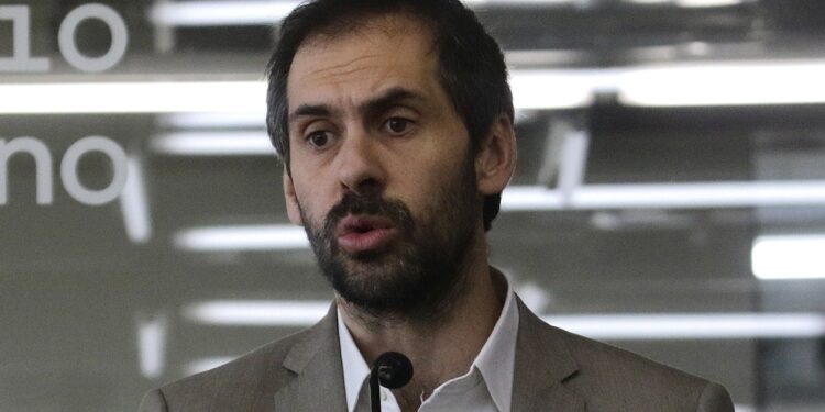 Ministro Grau: La caída de la inflación requiere que no se aprueben retiros de fondos