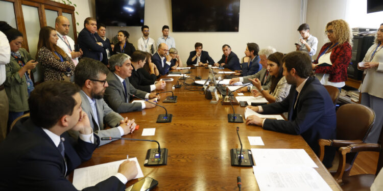 Comisión investigadora de los indultos quiere citar a Vallejo y Monsalve