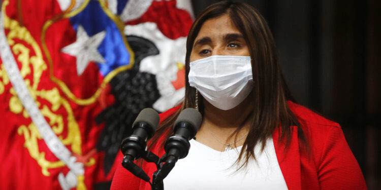 Senadora Campillai anunció acciones legales tras ataque de Cordero