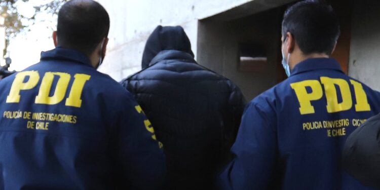 Valdivia: hombre es acusado de dar anticonceptivos a su hija para violarla