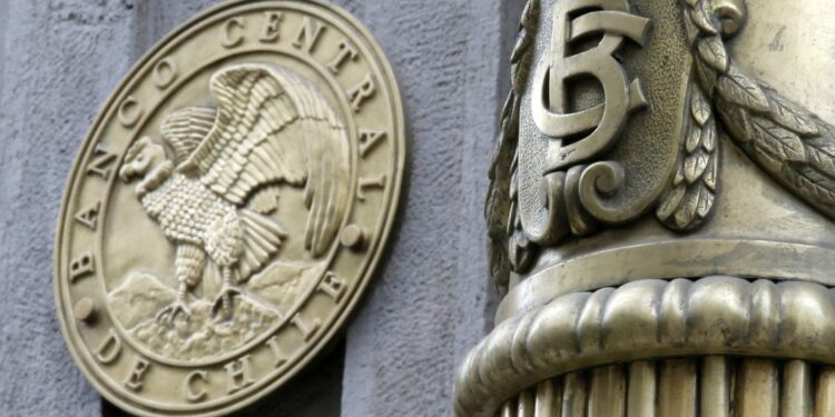 Banco Central ve posible que la economía chilena tenga cifras azules este año