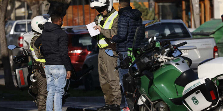 Prisión preventiva para extranjero por intento de atropello a carabinero