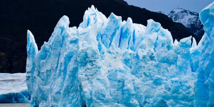 El hielo antártico anota mínimos históricos en 2023 y acelera su erosión