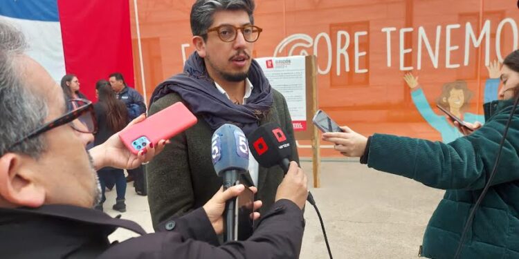 Senado despacha proyecto que reajusta el salario mínimo y entrega apoyo a las MiPymes