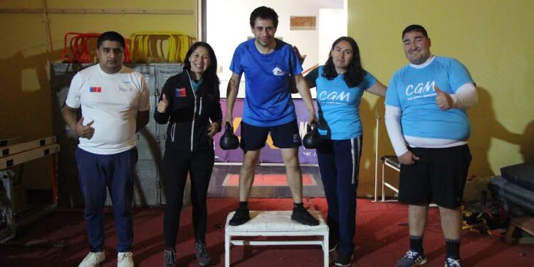 Jóvenes de Osorno participan en taller de atletismo del Ministerio del Deporte