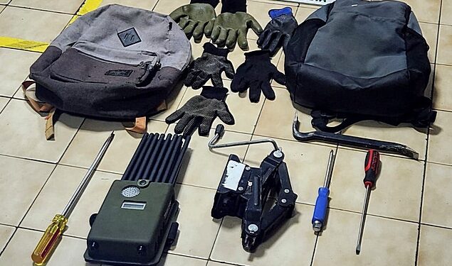 Dos sujetos quedan detenidos tras intento de robo en local comercial de Osorno