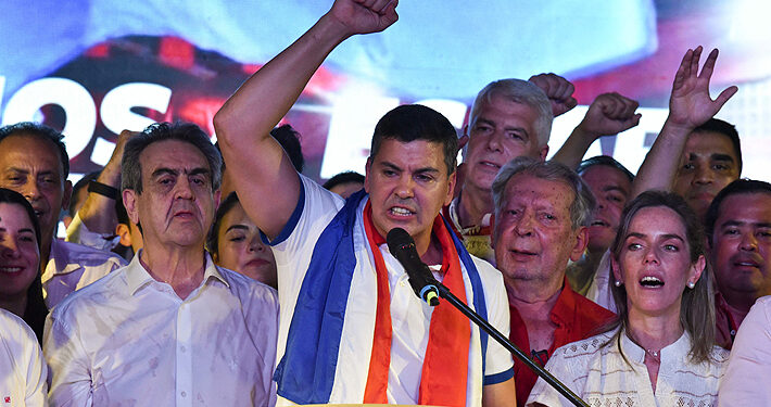 Líderes de Sudamérica felicitan a Santiago Peña tras ser electo presidente de Paraguay