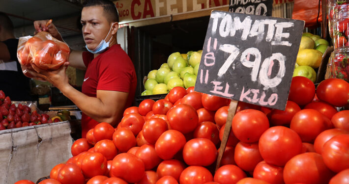 Previo a IPC de abril: Mercado espera que inflación anual en Chile retorne a un dígito tras 13 meses