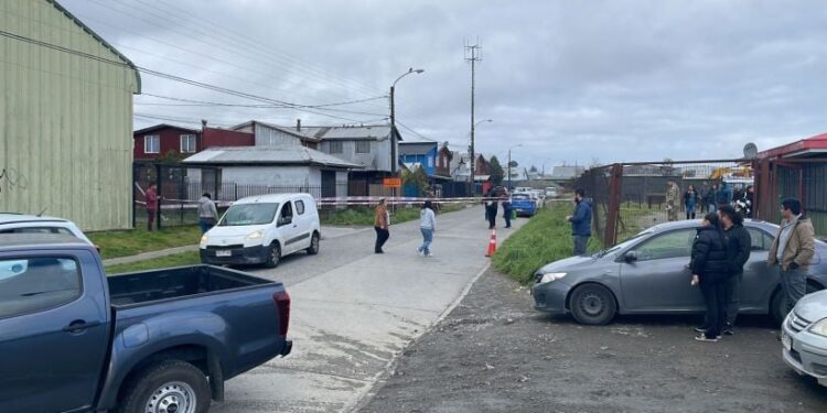 Carabineros en Puerto Montt dispararon contra sujetos que intentaron embestirlos