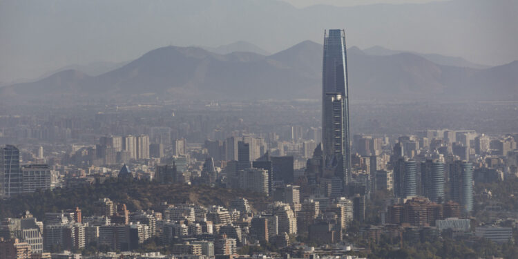 Economía chilena cae en primer trimestre y anota contracción de 0,6%