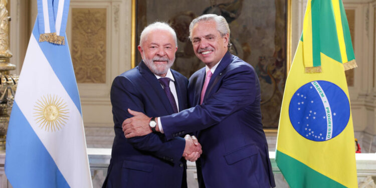 Alberto Fernández viaja a Brasil para tratar comercio bilateral con Lula da Silva