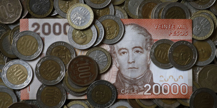 Salarios reales vuelven a crecer tras un año y medio de caídas