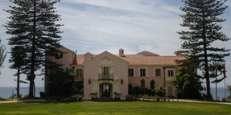 Gobierno y oficialismo se reunieron con foco en hoja de ruta tras resultados electorales