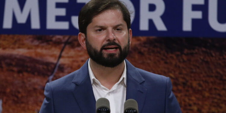 Boric: «Invito al Partido Republicano a no cometer el mismo error que cometimos nosotros»