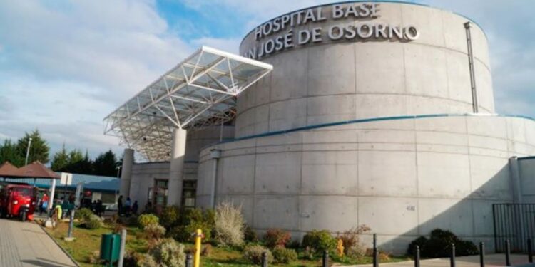 Fiscalía de Osorno instruyó autopsia en SML por funcionaria del hospital que falleció en el recinto