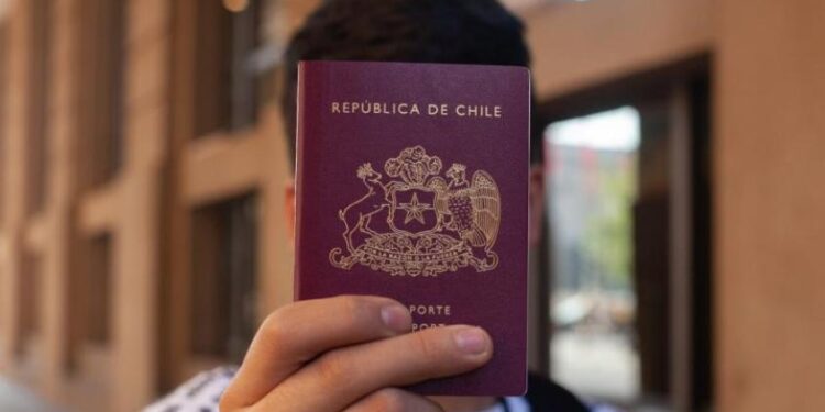 Visa Waiver: Chile compromete mejoras en información entre policías en carta de embajador