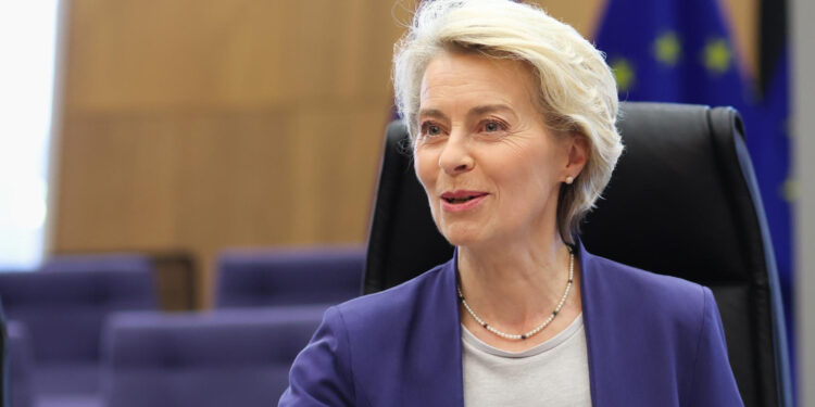 Von der Leyen hará anuncios en materia de energía y tecnología en su visita por Chile
