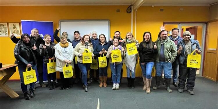 Capacitan a funcionarios municipales de San Juan de la Costa en accidentes eléctricos 