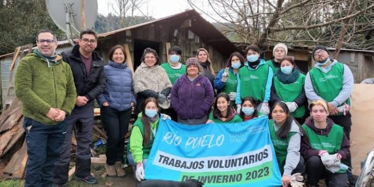 Estudiantes de Santo Tomás Osorno y Puerto Montt realizaron voluntariado en Cochamó