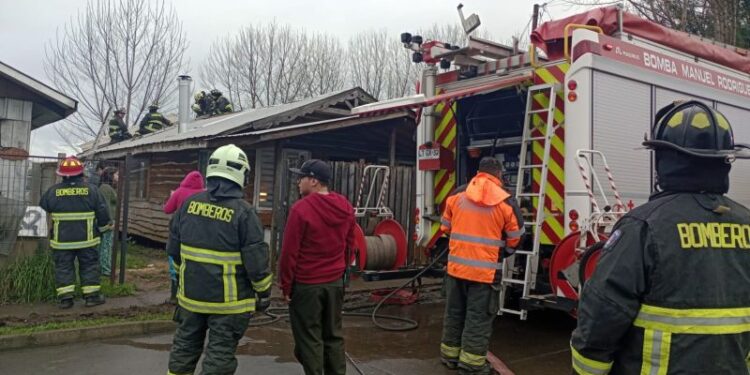 Incendio dejó una vivienda destruida en sector Rahue Alto de Osorno